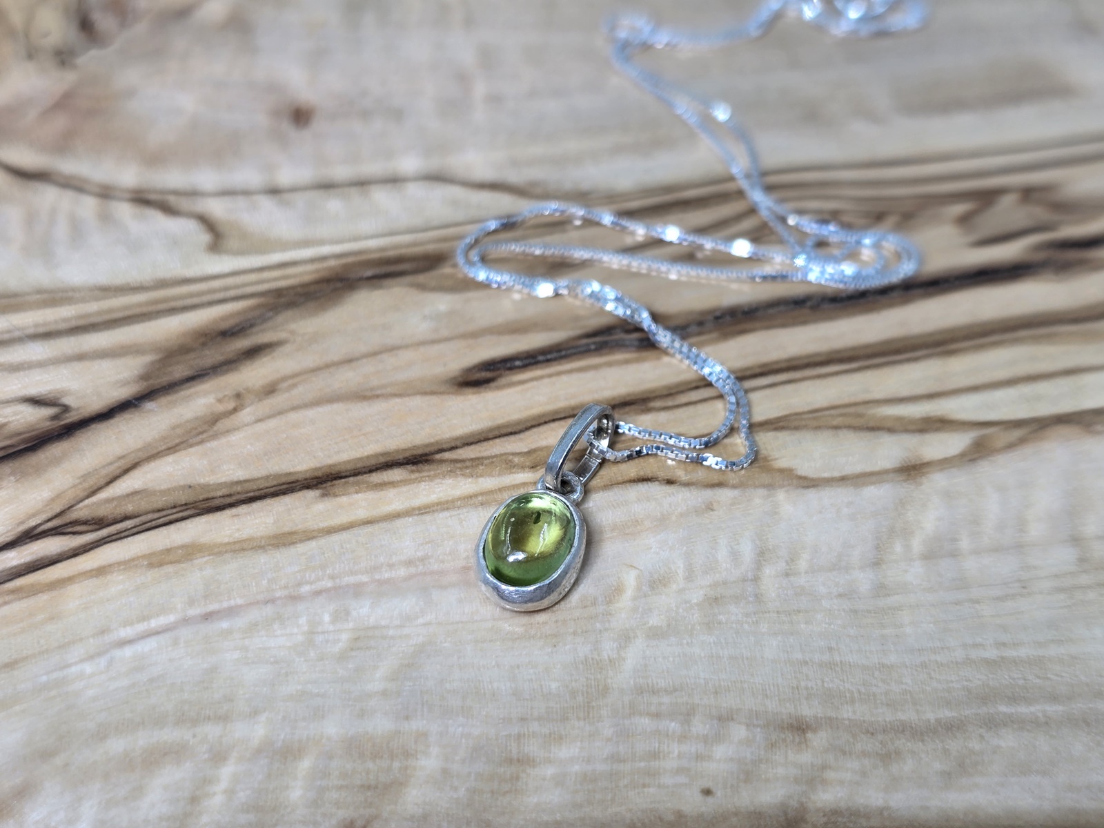 mentagion-me-peridoto-n358-lavriostone mentagion-me-peridoto-n358-lavriostone