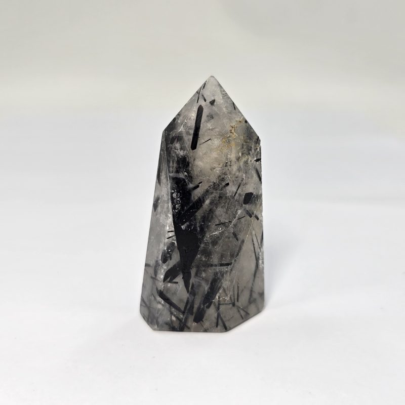 Point_chalazia_me_tourmalini_P425_lavriostone