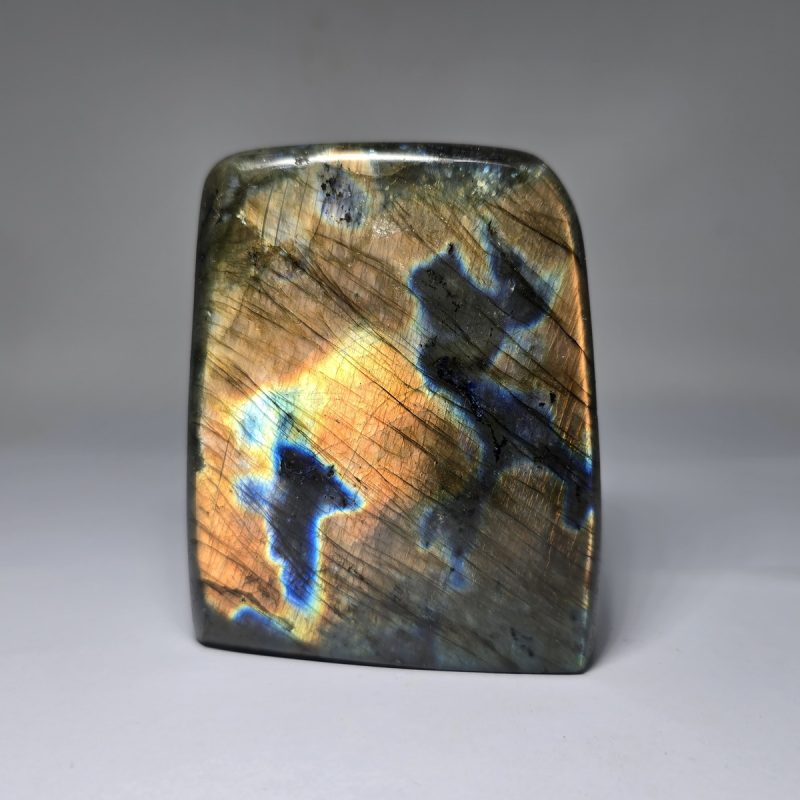 rainbow_labradoritis_min2989_lavriostone