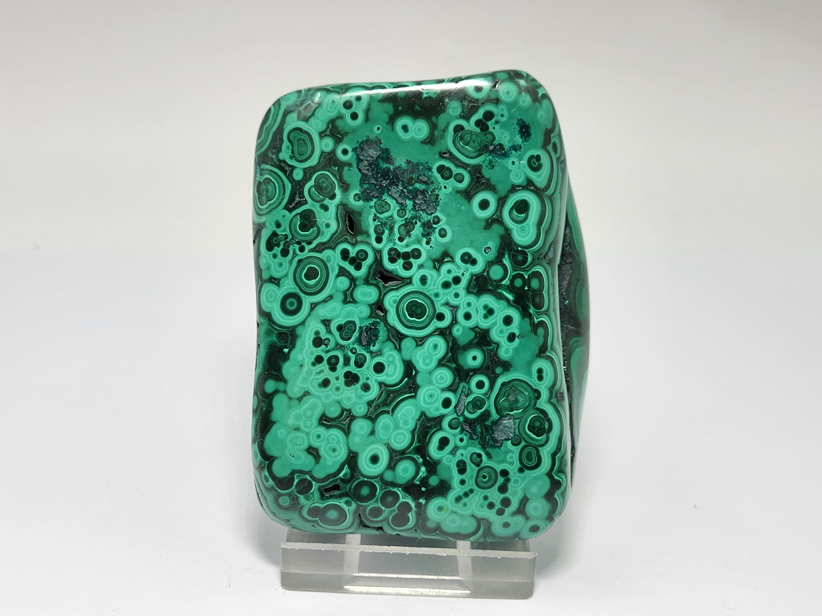 Malachitis-Malachite-Min3038-Lavriostone (2) Malachitis-Malachite-min3038-lavriostone