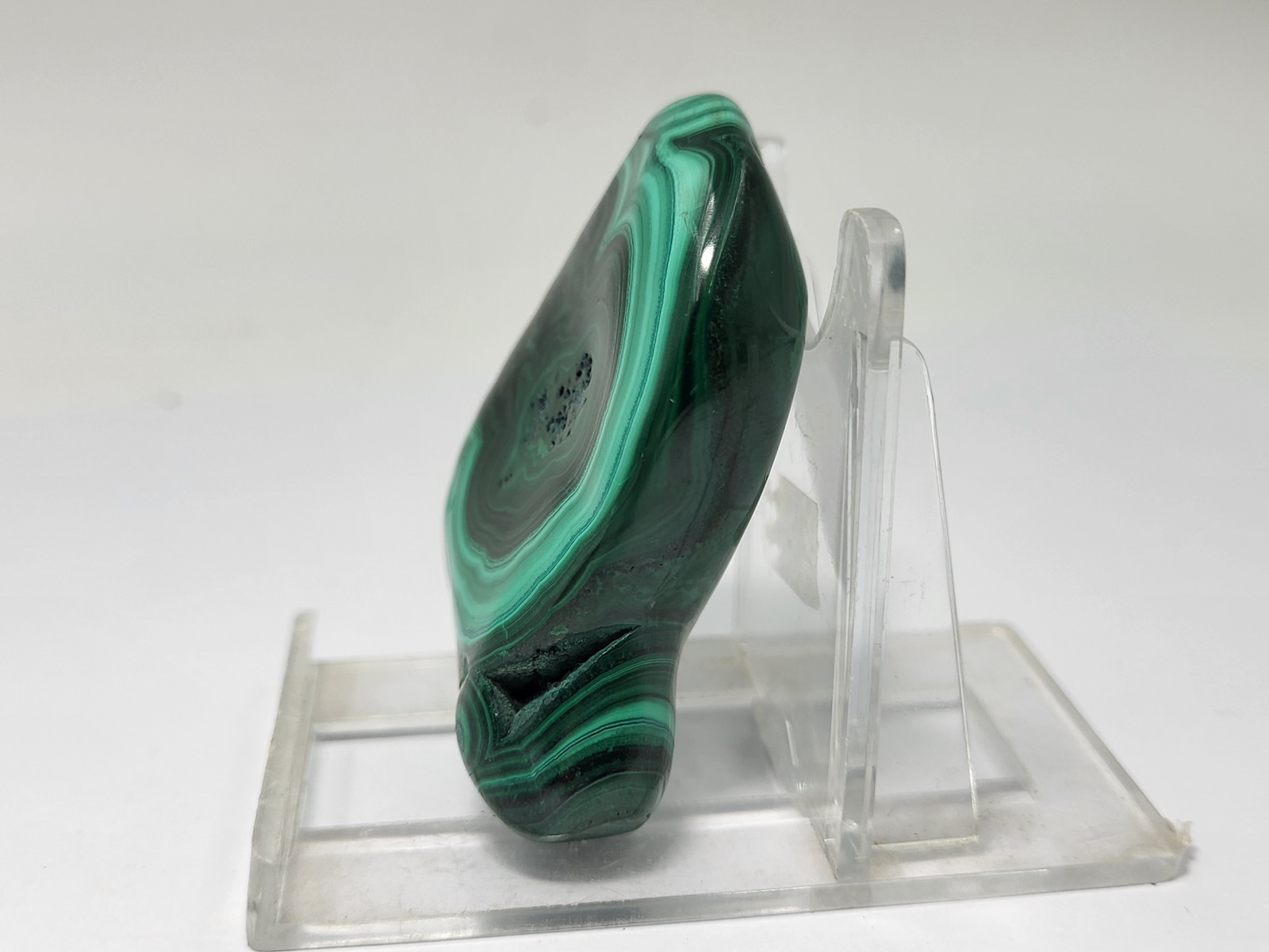 Malachitis-Malachite-Min3039-Lavriostone (7) Malachitis-Malachite-min3039-lavriostone