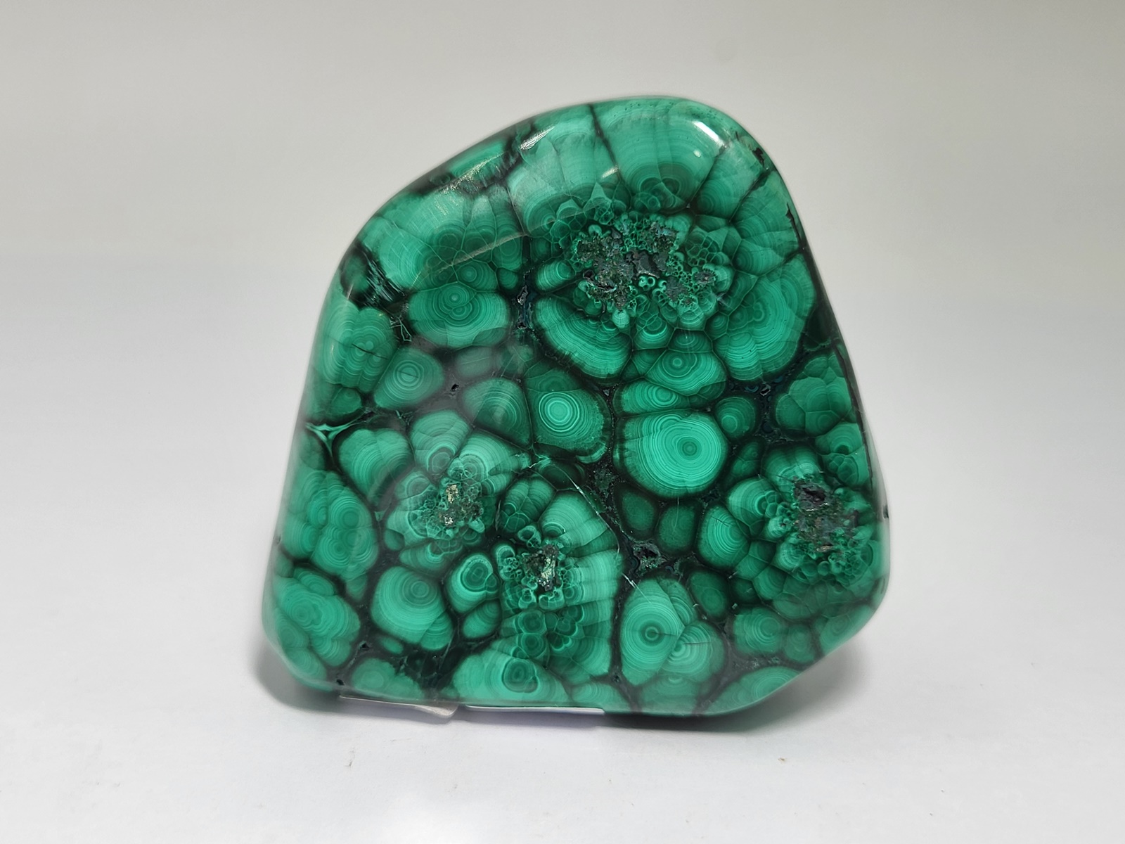Malachitis-Malachite-Min3043-Lavriostone (3) Malachitis-Malachite-min3043-lavriostone