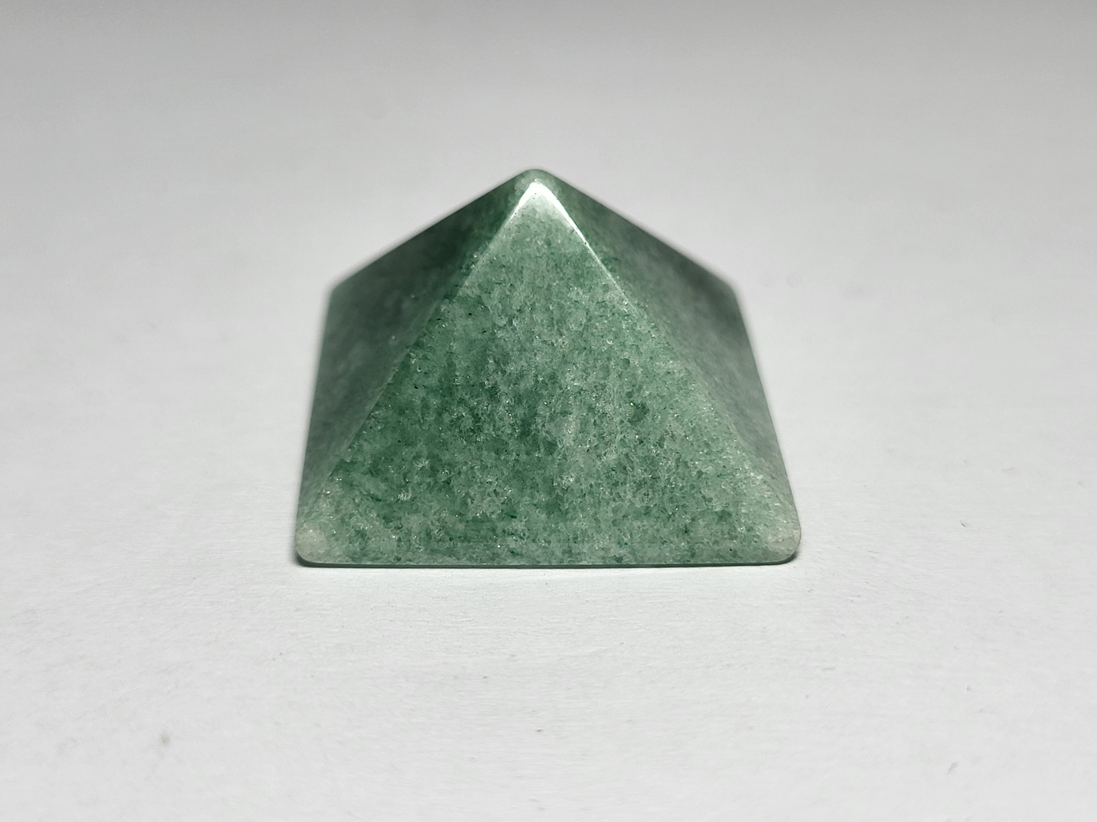 Pyramida Aventourini-Pyramid Aventurine- Min3124 (16) Pyramida Aventourini-Pyramid Aventurine- Min3124 (16)