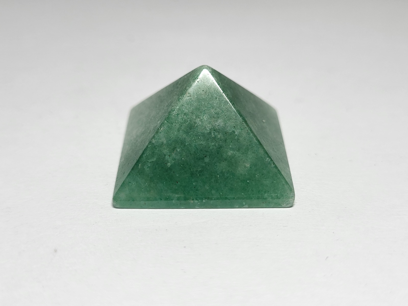 Pyramida Aventourini-Pyramid Aventurine- Min3126(21) Pyramida Aventourini-Pyramid Aventurine- Min3126(15)