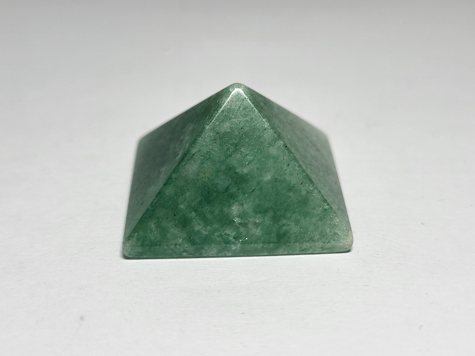 Pyramida Aventourini-Pyramid Aventurine- Min3126(22) Pyramida Aventourini-Pyramid Aventurine- Min3126(15)