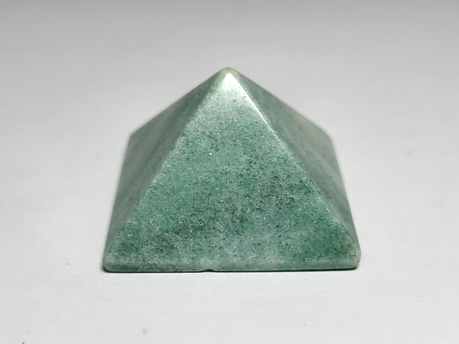 Pyramida Aventourini-Pyramid Aventurine- Min3125 Pyramida Aventourini-Pyramid Aventurine- Min3125