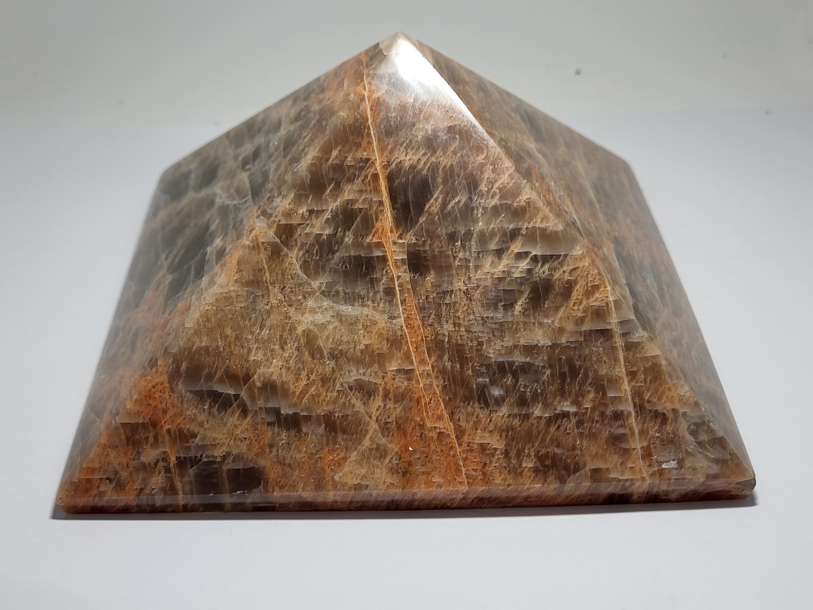 Pyramida Kafe Feggaropetra -Pyramid Brown Moonstone- Min3133 (5) Pyramida Kafe Feggaropetra -Pyramid Brown Moonstone- Min3133 (5)