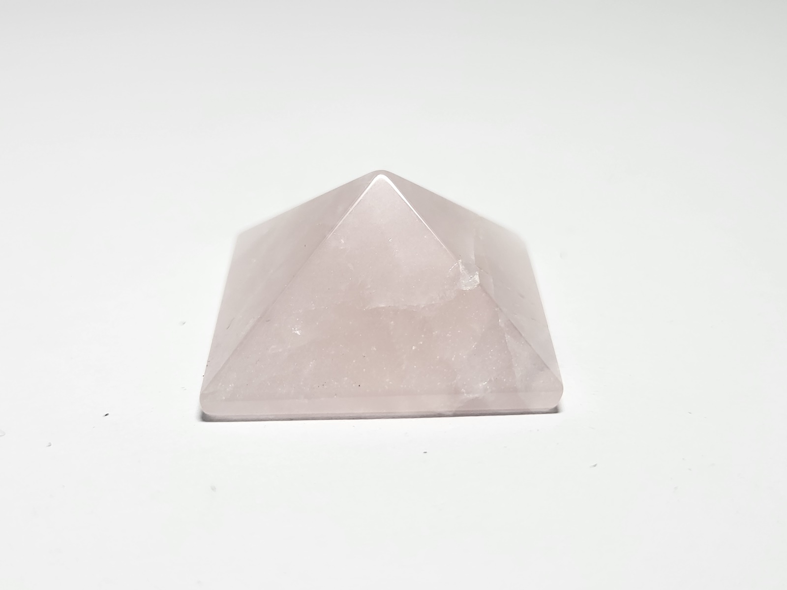 Pyramida Roz Xalazia-Pyramid Rose Quartz-Min3120 (19) Pyramida Roz Xalazia-Pyramid Rose Quartz-Min3120 (5)