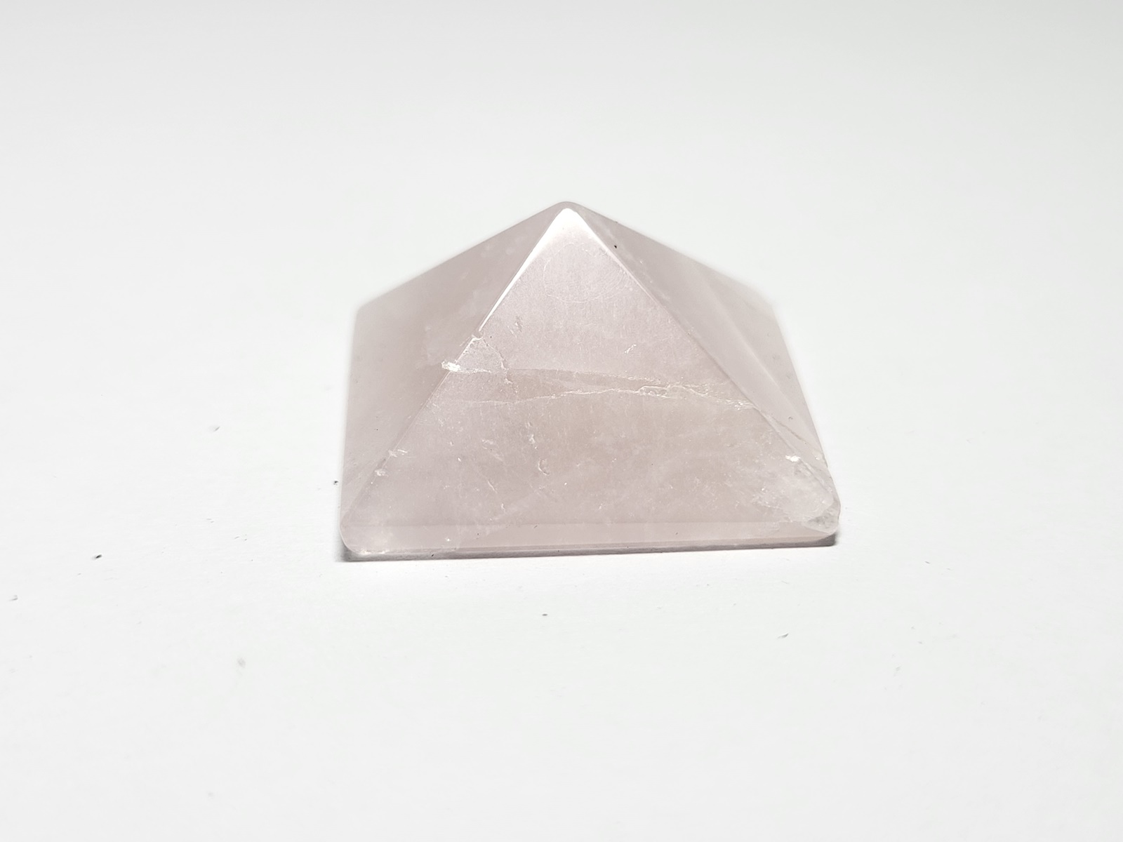 Pyramida Roz Xalazia-Pyramid Rose Quartz-Min3120 (5) Pyramida Roz Xalazia-Pyramid Rose Quartz-Min3120 (5)