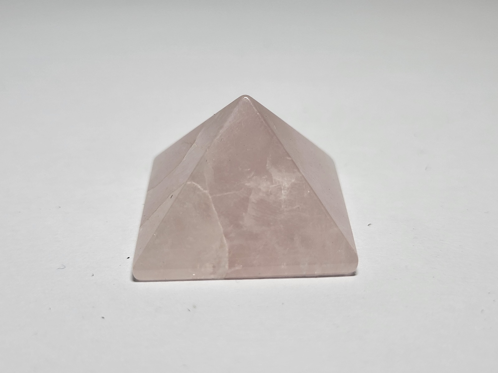Pyramida Roz Xalazia -Pyramid Rose Quartz-Min3121 (8) Pyramida Roz Xalazia -Pyramid Rose Quartz-Min3121 (5)