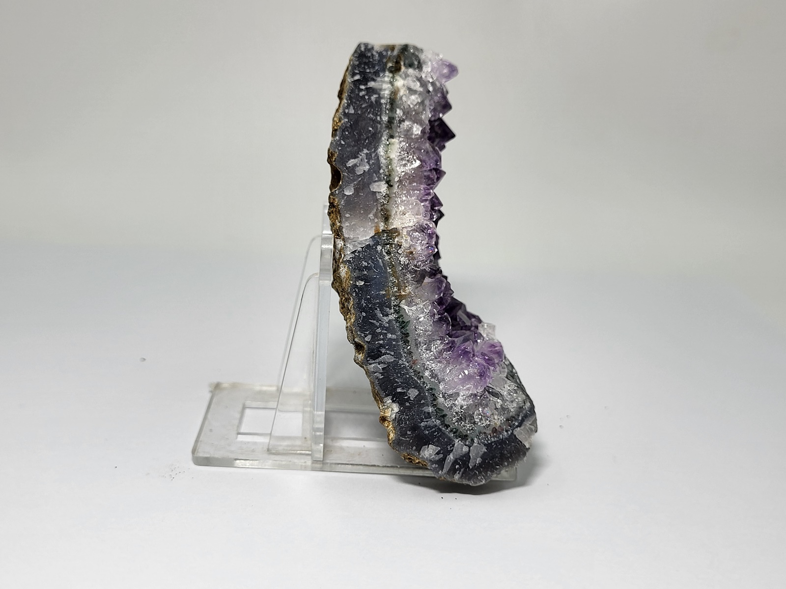 amethystos-amethyst-min3019-lavriostone (10) amethystos-amethyst-min3019-lavriostone