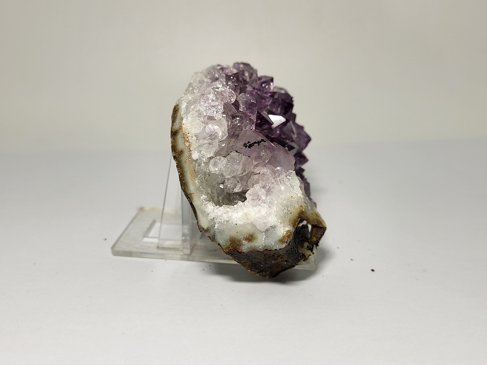 amethystos-amethyst-min3020-lavriostone (10) amethystos-amethyst-min3020-lavriostone (7)