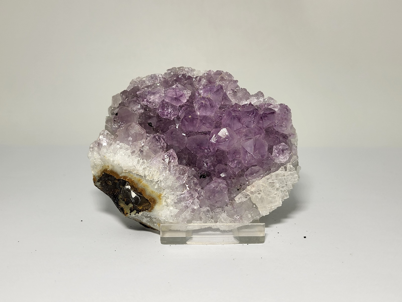 amethystos-amethyst-min3020-lavriostone (8) amethystos-amethyst-min3020-lavriostone
