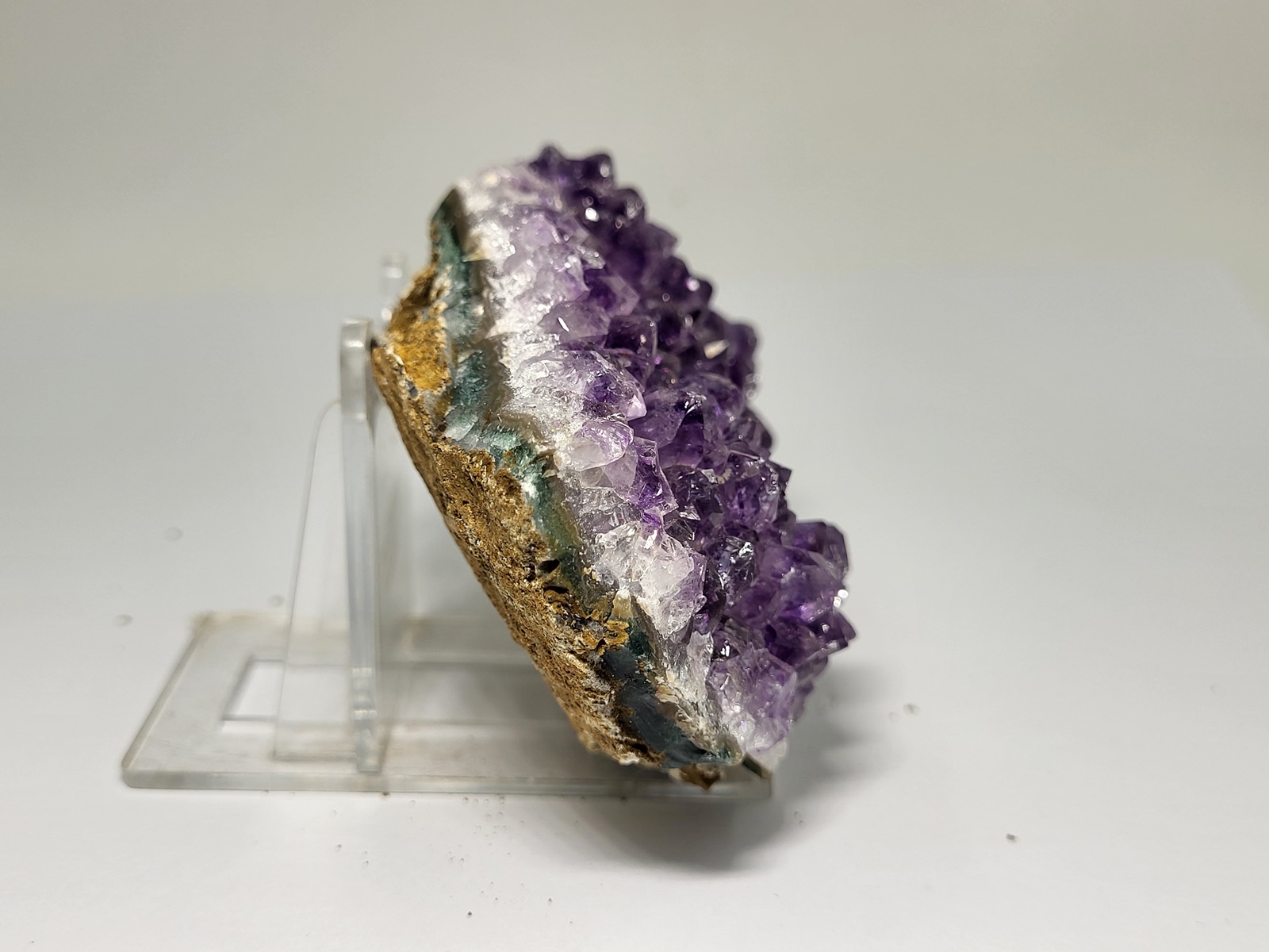 amethystos-amethyst-min3022-lavriostone (14) amethystos-amethyst-min3022-lavriostone