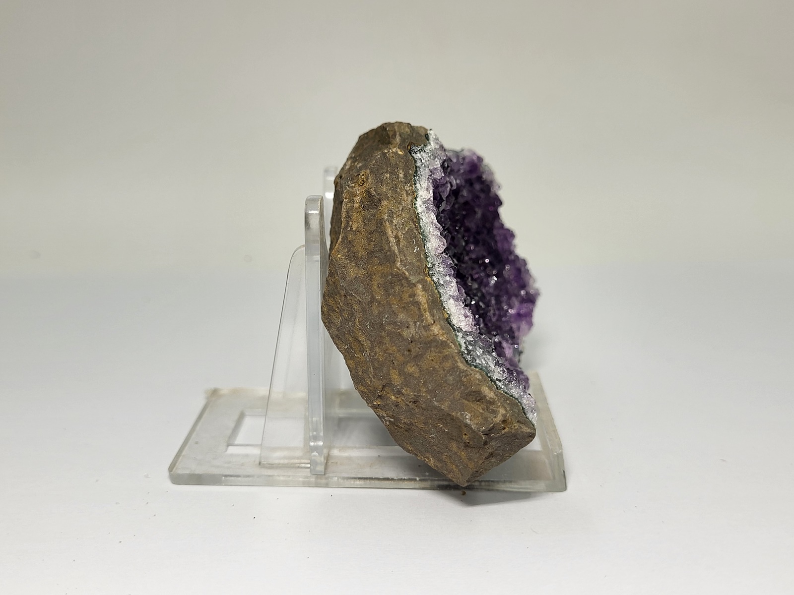 amethystos-amethyst-min3025-lavriostone (16) amethystos-amethyst-min3025-lavriostone