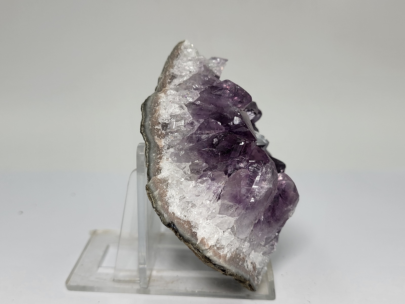 amethystos-amethyst-min3026-lavriostone (5) amethystos-amethyst-min3026-lavriostone