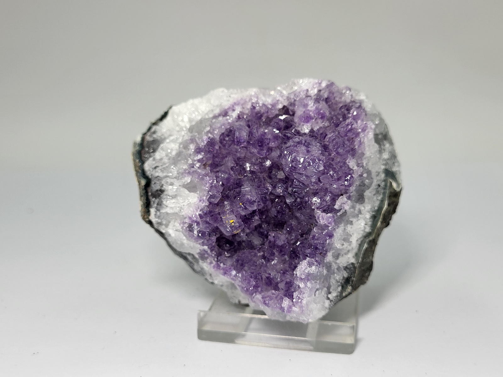 amethystos-amethyst-min3029-lavriostone (6) amethystos-amethyst-min3029-lavriostone