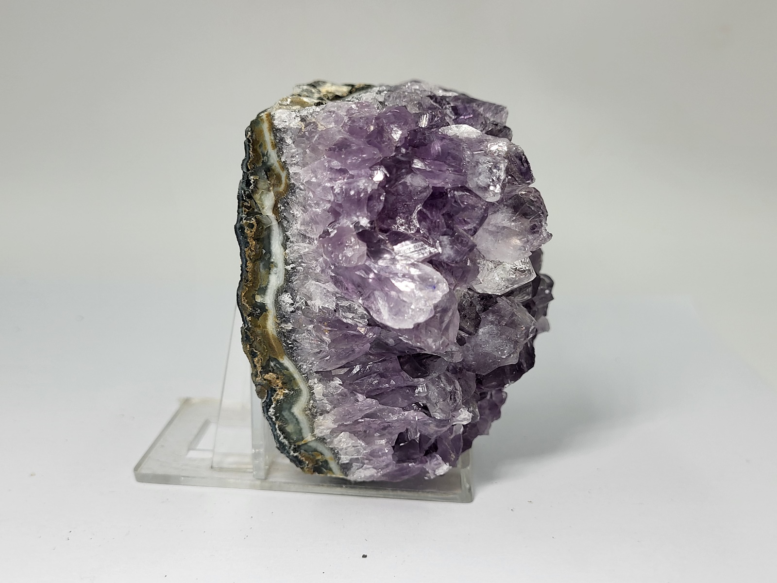 amethystos-amethyst-min3030-lavriostone (10) amethystos-amethyst-min3030-lavriostone