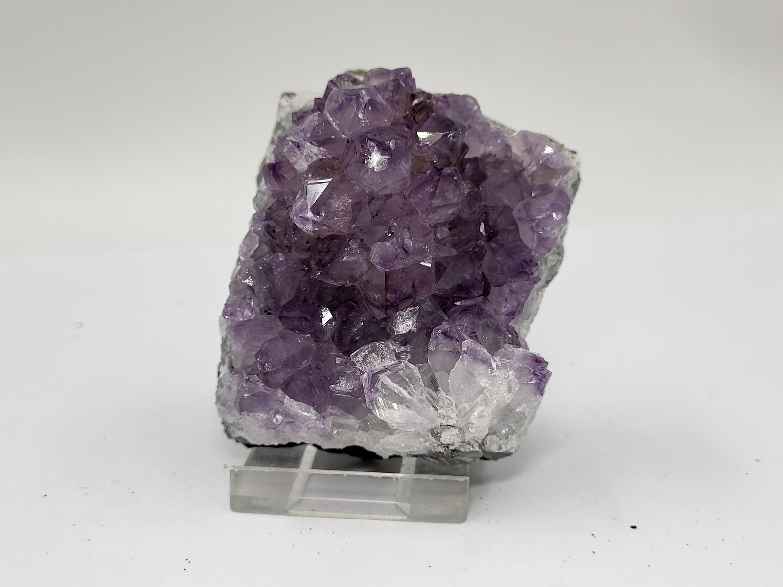 amethystos-amethyst-min3032-lavriostone (8) amethystos-amethyst-min3032-lavriostone