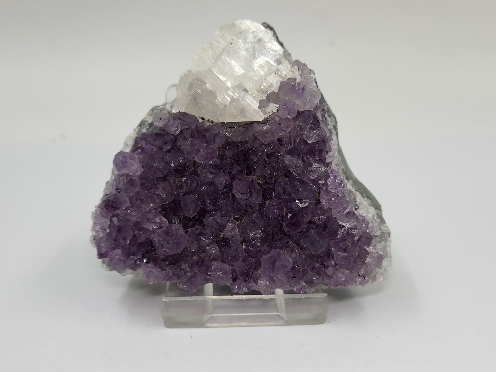 amethystos-amethyst-min3033-lavriostone (14) amethystos-amethyst-min3033-lavriostone