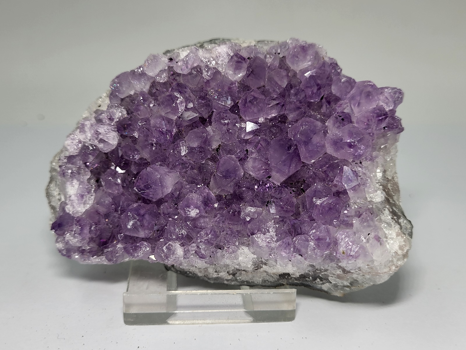 amethystos-amethyst-min3037-lavriostone (5) amethystos-amethyst-min3036-lavriostone