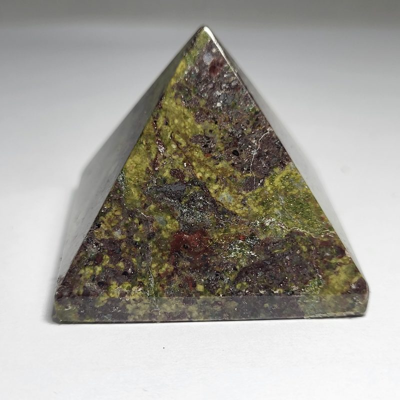 pyramida japer kambaba - pyramid japer kambaba-min3108-lavriostone