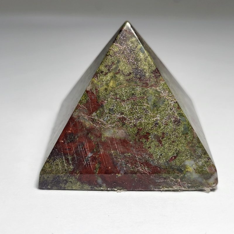 pyramida japer kambaba - pyramid japer kambaba-min3109-lavriostone