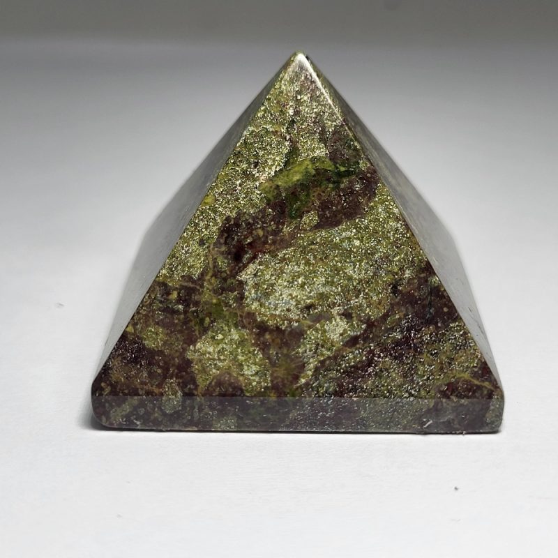 pyramida japer kambaba - pyramid japer kambaba-min3110-lavriostone