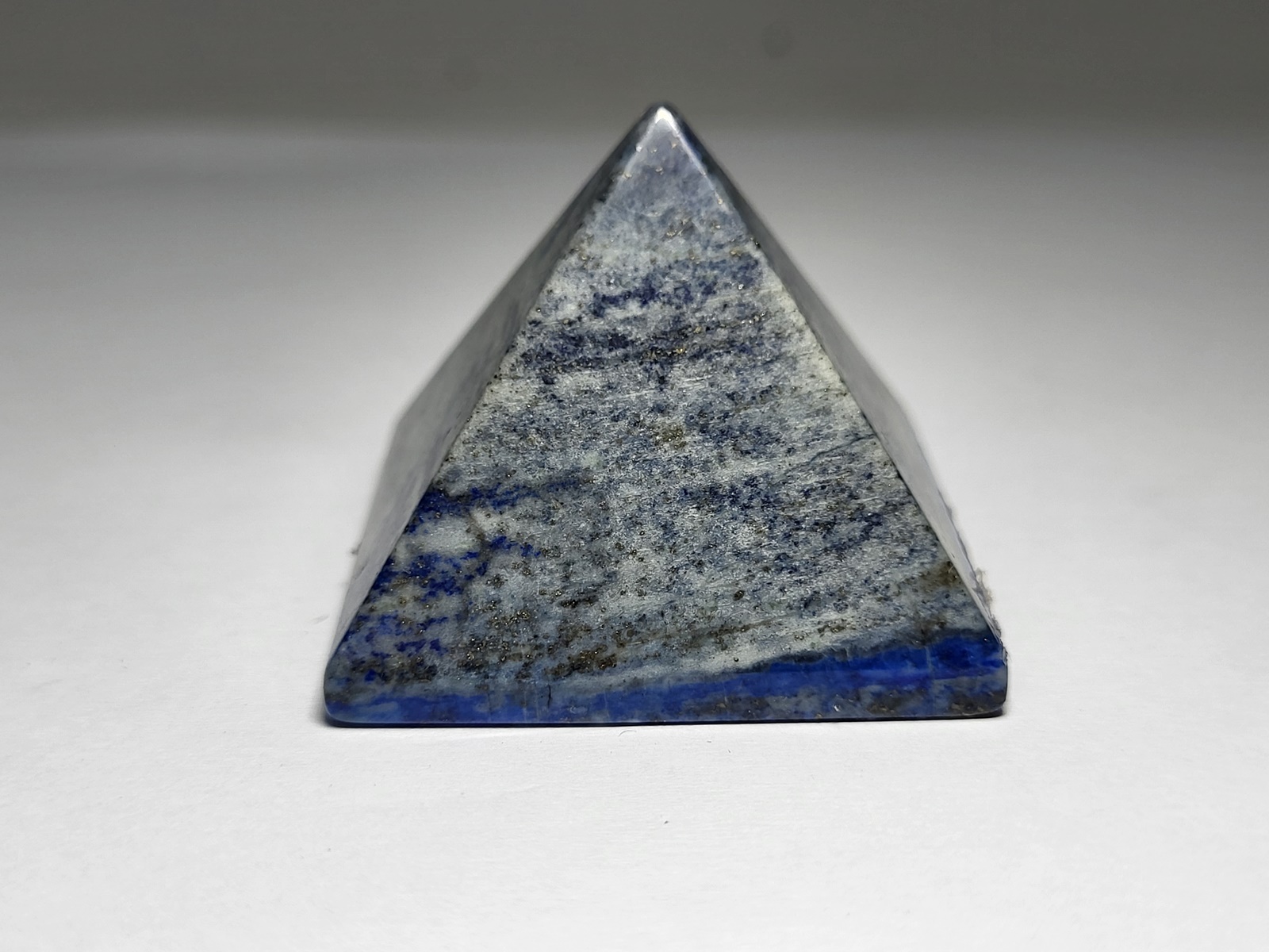 Pyramida Lapis Lazuli-Pyramid Lapis Lazuli-Min3107-Lavriostone Pyramida Lapis Lazuli-Pyramid Lapis Lazuli-Min3107-Lavriostone