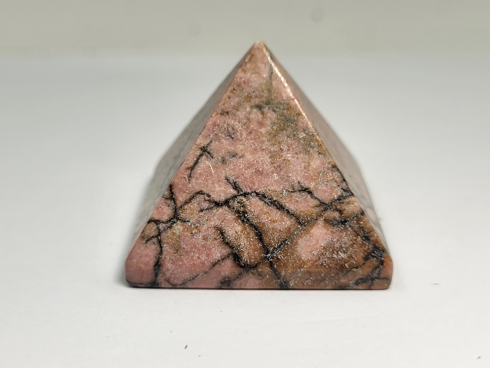 Pyramida Rodoniti - Pyramid Rhodonite-Min3104-Lavriostone Pyramida Rodoniti - Pyramid Rhodonite-Min3104-Lavriostone