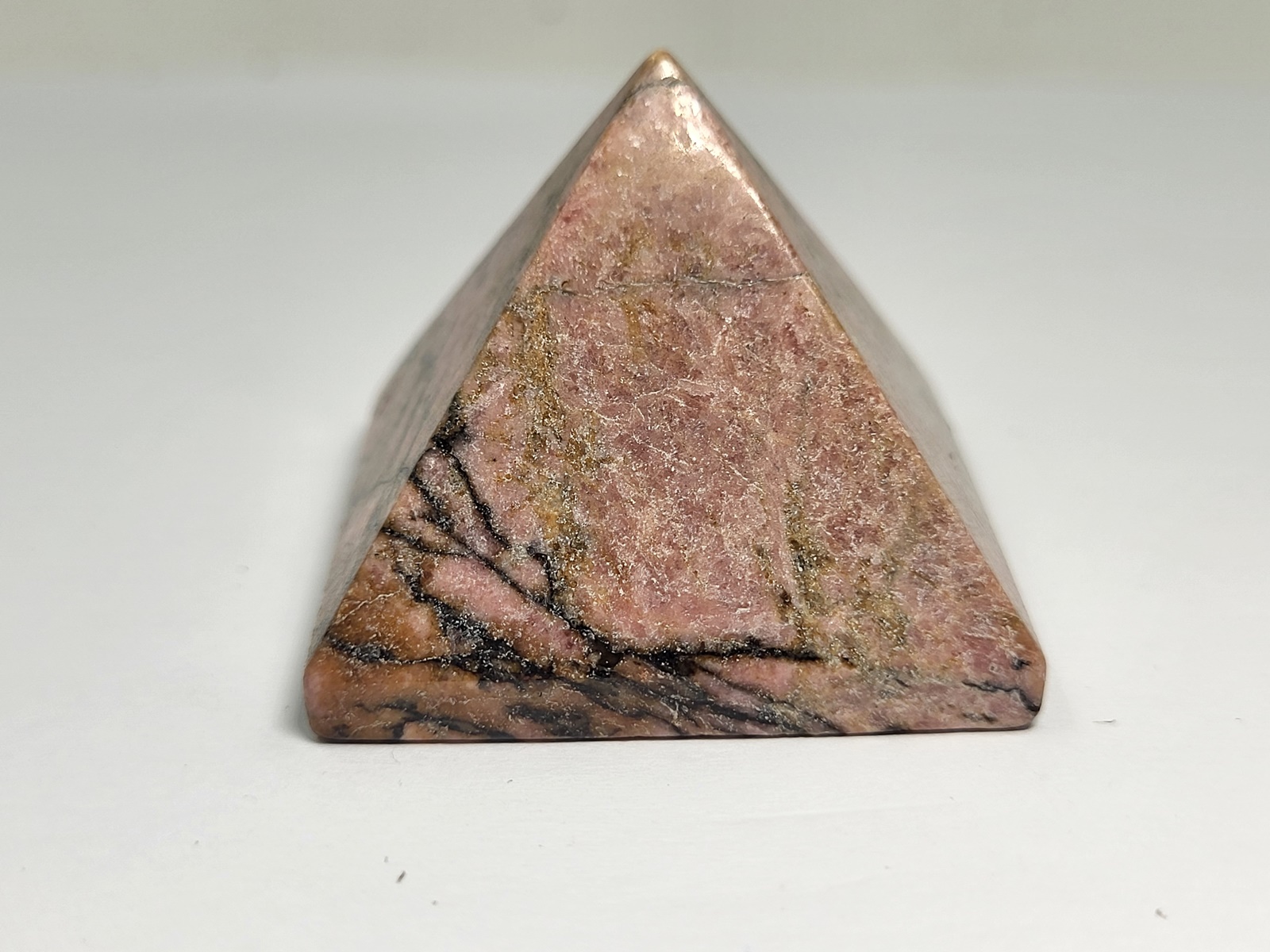 Pyramida Rodoniti - Pyramid Rhodonite-Min3104-Lavriostone Pyramida Rodoniti - Pyramid Rhodonite-Min3104-Lavriostone