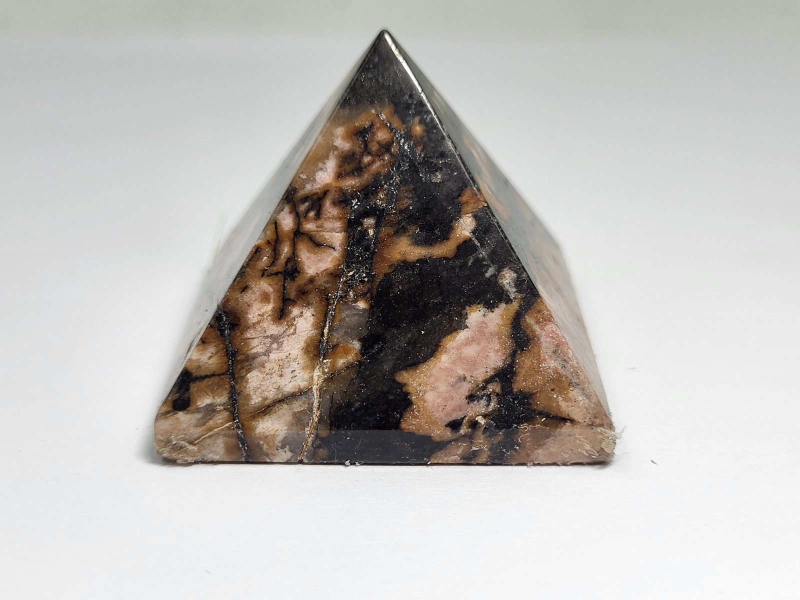 Pyramida Rodoniti - Pyramid Rhodonite-Min3105-Lavriostone Pyramida Rodoniti - Pyramid Rhodonite-Min3105-Lavriostone
