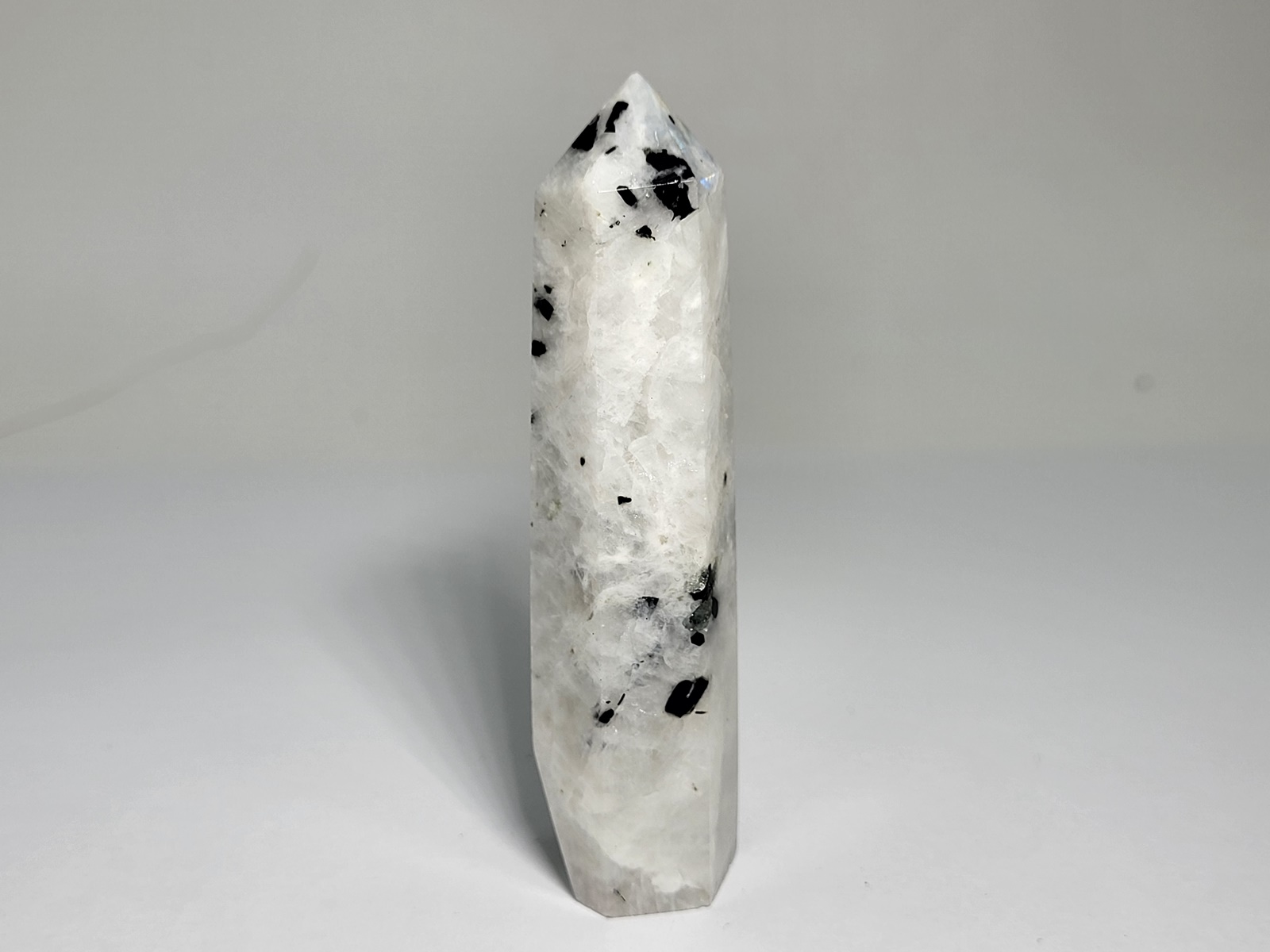 Point-Feggaropetra-Point-Moonstone-P528 (3) Point-Feggaropetra-Point-Moonstone-P528