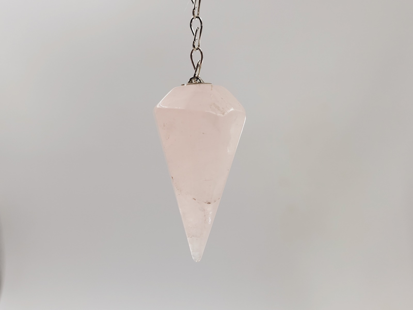ekkremes-roz-xalazia-pendulum-pink-quartz-Pd199 (2) ekkremes-roz-xalazia-pendulum-pink-quartz-Pd199