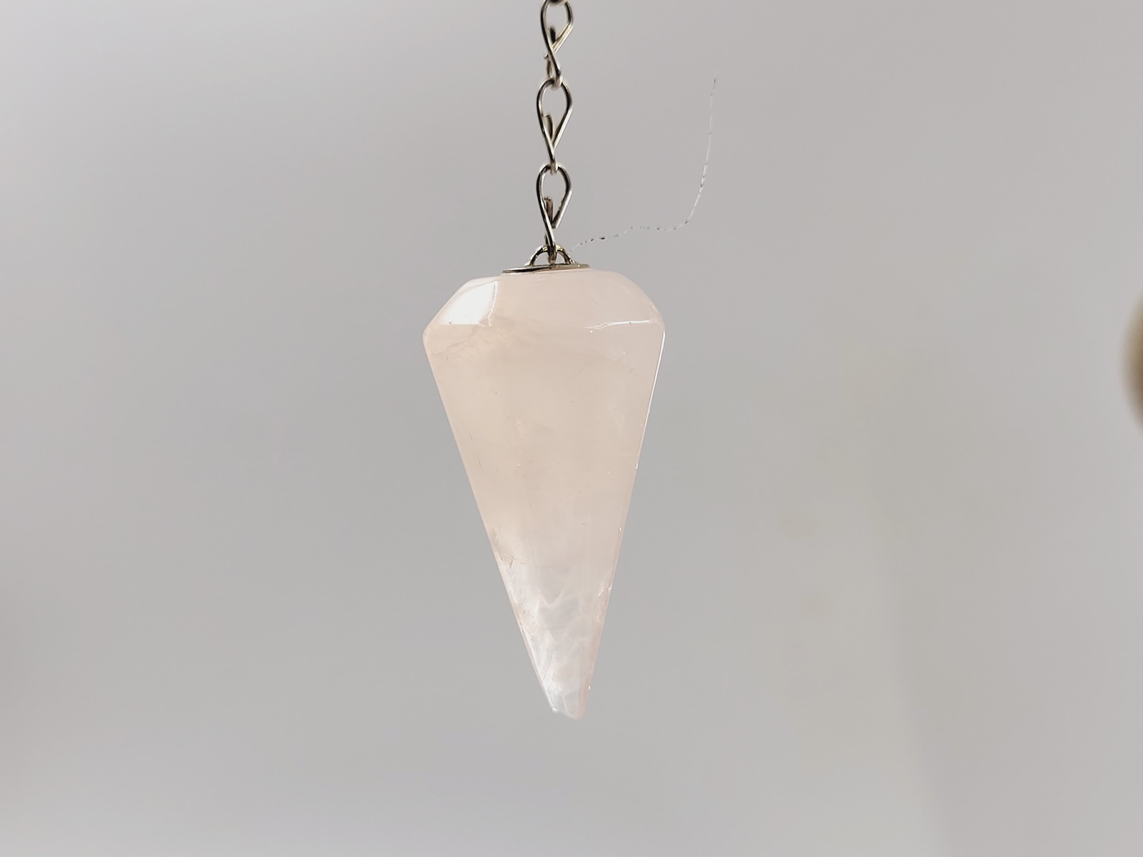 ekkremes-roz-xalazia-pendulum-pink-quartz-Pd201 (2) ekkremes-roz-xalazia-pendulum-pink-quartz-Pd201 (2)
